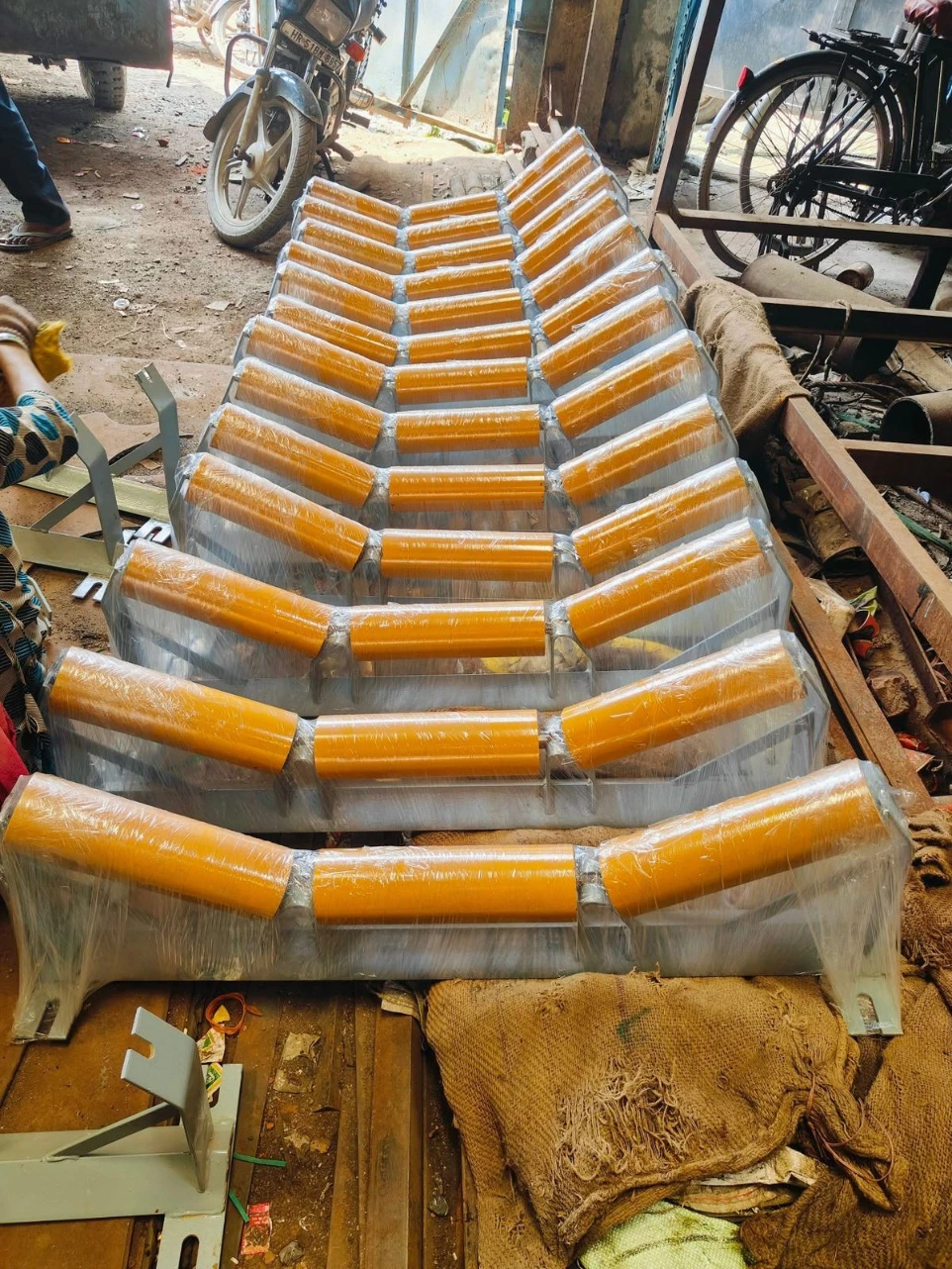 CONVERYOR IDLERS CONVEYOR IDLER FRAMES COMPLETE CONVEYOR ROLLER SET 3 ROLLER CONVEYOR IDLERS